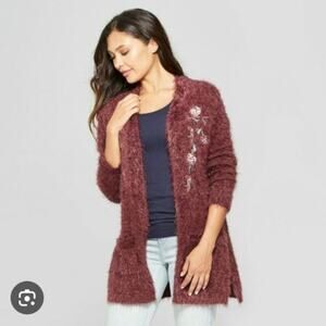Knox Rose Eyelash Fuzzy Maroon Floral Embroidered Detail Cardigan EUC Medium